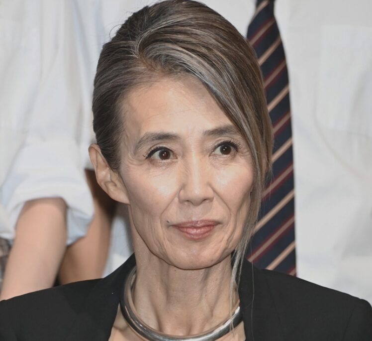 萬田久子しわしわ